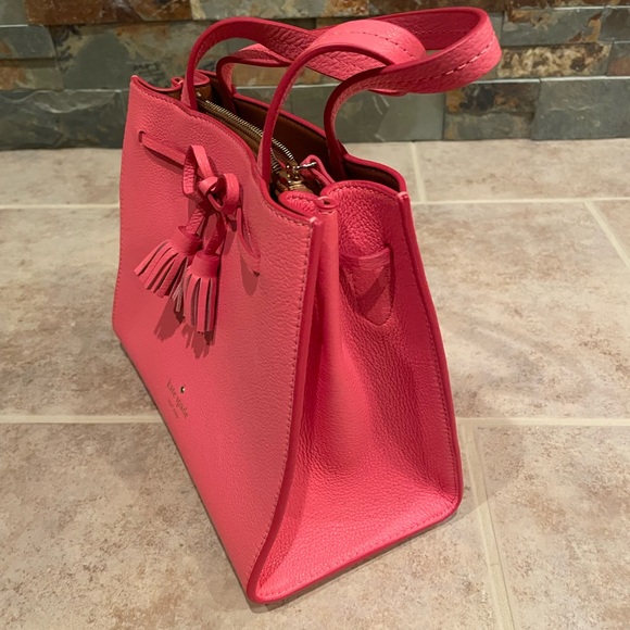 Kate Spade New York: Hayes Street Small Isobel Satchel - Authentic Tags shown - Picture 4 of 9